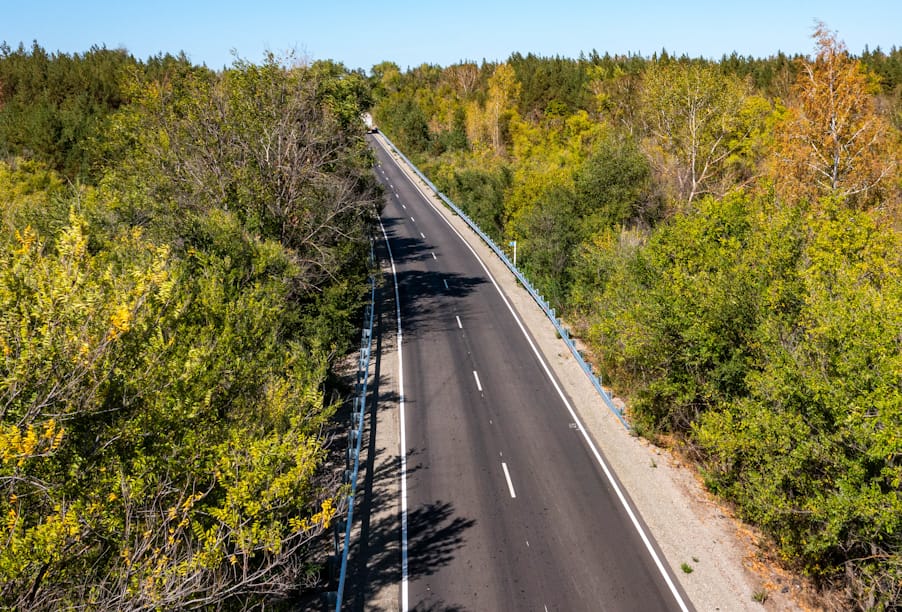 В Воронежской области обновили участки дорог, связывающих Богучарский и Верхнемамонский районы